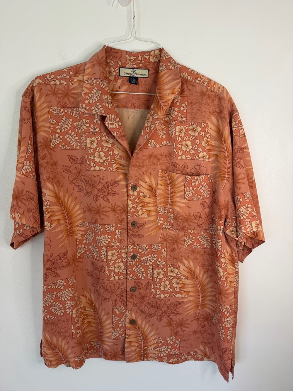 Tommy Bahama Men's Short-Sleeve Button-Down Shirt - Rust and Cream Floral large
